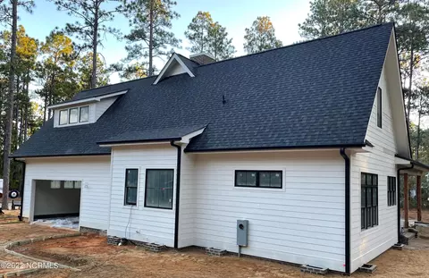 129 Chesterfield Dr, Pinehurst, NC 28374 photo 6