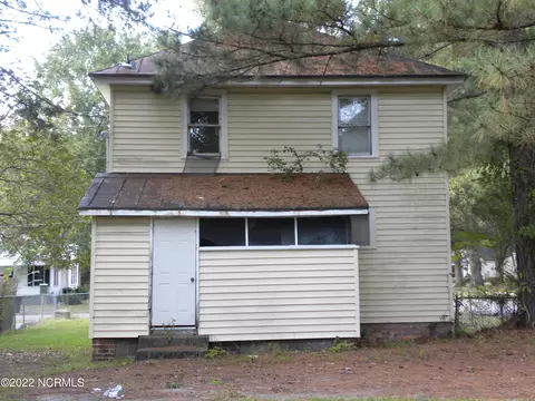 413 E Baker St, Tarboro, NC 27886 photo 3