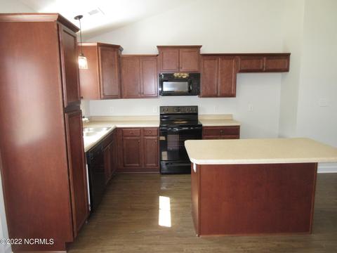 137 Wilburne Dr, Hubert, NC 28539 photo 8