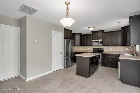 475 Basket Oak Dr, Bunnlevel, NC 28323 photo 9