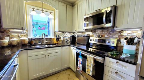 424 6th St, Sunset Beach, NC 28468 photo 7