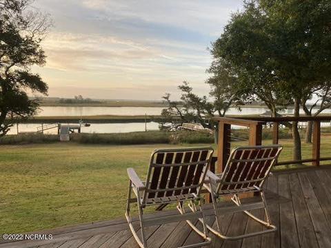 364 Olde Point Loop, Hampstead, NC 28443 photo 2