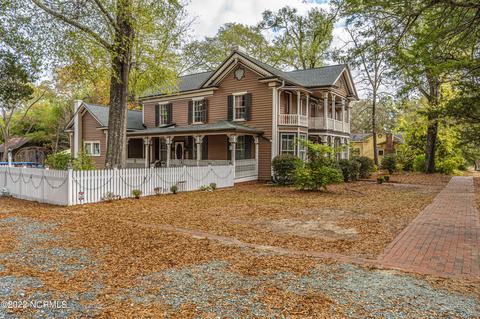 538 Carthage St, Cameron, NC 28326 photo 5