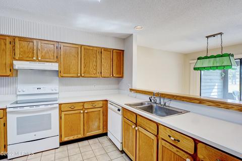 312 Widgeon Dr, Hampstead, NC 28443 photo 14