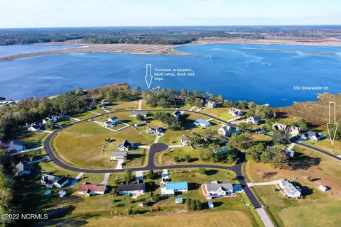165 Deepwater Dr, Stella, NC 28582 photo 3