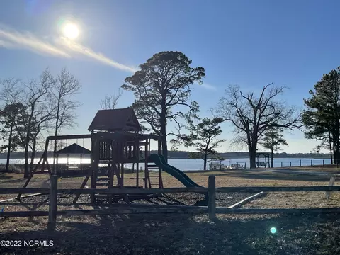 165 Deepwater Dr, Stella, NC 28582 photo 12