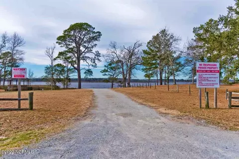 165 Deepwater Dr, Stella, NC 28582 photo 8