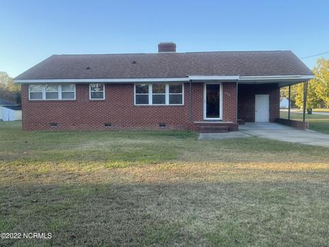 608 Old Post Rd, Erwin, NC 28339 photo 2