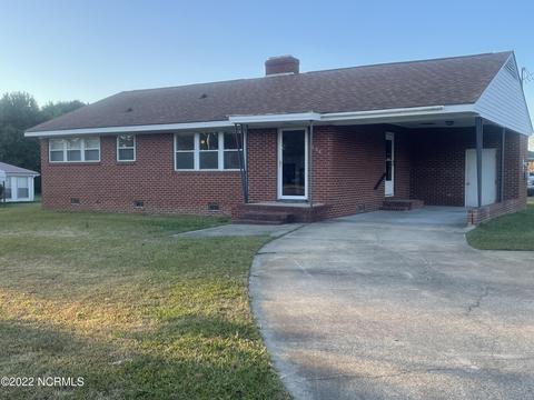 608 Old Post Rd, Erwin, NC 28339 photo 4