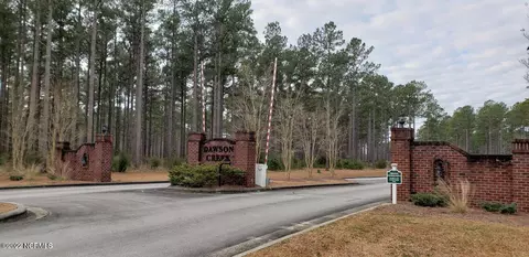 876 Southern Plantation Dr N, Oriental, NC 28571