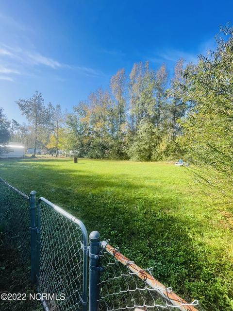 105 Laura Dr, Hubert, NC 28539 photo 17