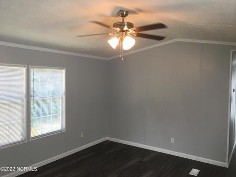 105 Laura Dr, Hubert, NC 28539 photo 6