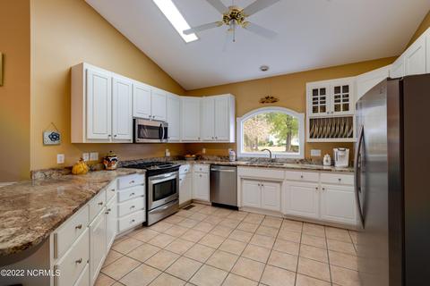402 Potomac Dr, Chocowinity, NC 27817 photo 11