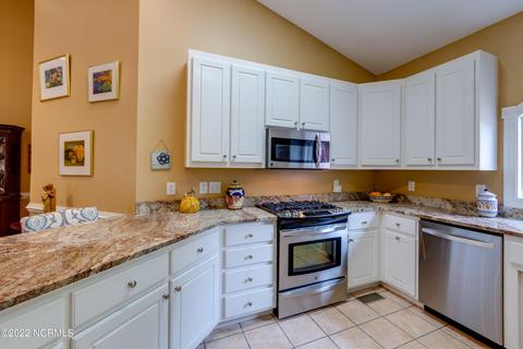 402 Potomac Dr, Chocowinity, NC 27817 photo 13