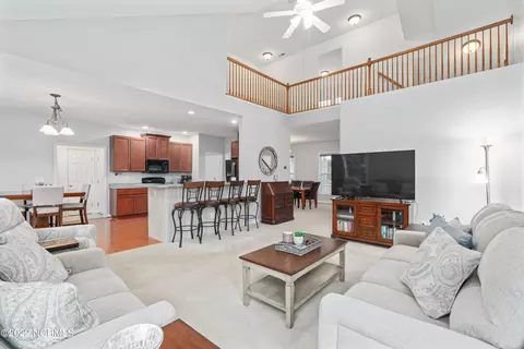 122 E Stockton Pl, Hampstead, NC 28443 photo 10