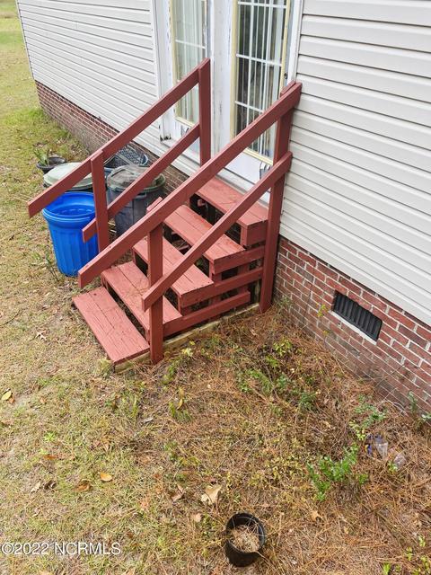525 Groves Point Dr, Hampstead, NC 28443 photo 11