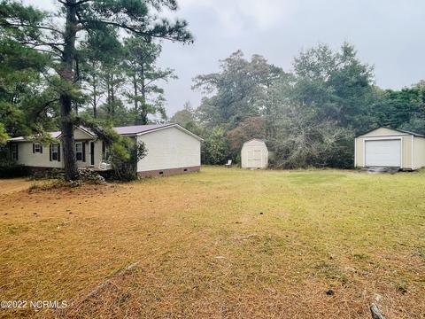 525 Groves Point Dr, Hampstead, NC 28443 photo 6