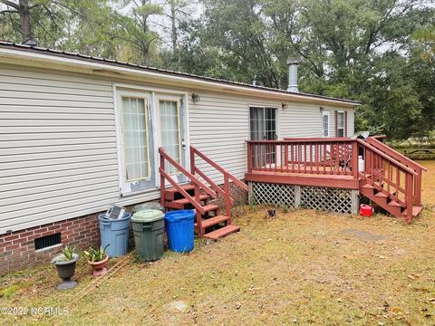 525 Groves Point Dr, Hampstead, NC 28443 photo 12