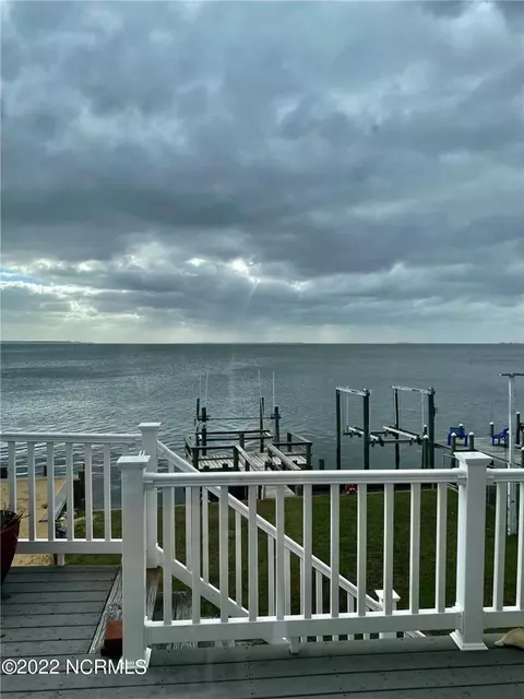 807 Harbour View Dr, Kill Devil Hills, NC 27948 photo 2