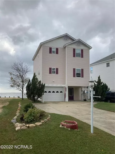 807 Harbour View Dr, Kill Devil Hills, NC 27948 photo 1