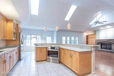 60 Idlewild Rd, Pinehurst, NC 28374 photo 4