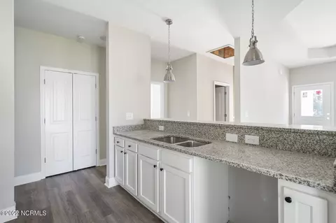 1031 Dan Owen Dr, Hampstead, NC 28443 photo 8