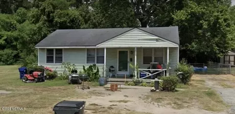 2217 Hawthorne Ave, Kinston, NC 28501