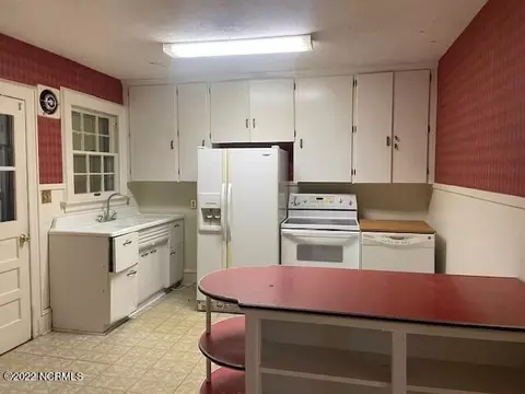 413 E 10th St, Washington, NC 27889 photo 16
