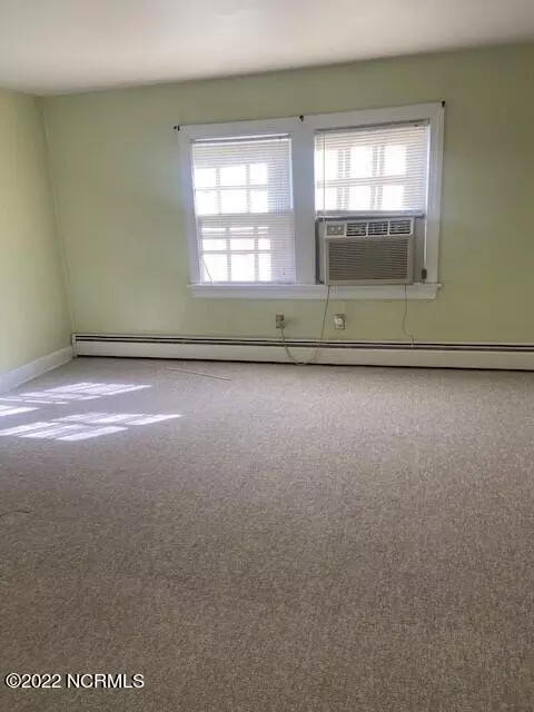 413 E 10th St, Washington, NC 27889 photo 8