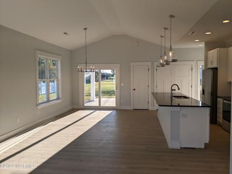 105 Transom Dr N, Grandy, NC 27939 photo 4