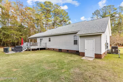 5644 Edith Rd, Ayden, NC 28513 photo 4