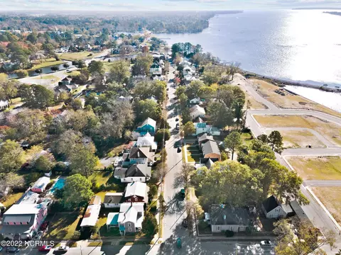 516 E Main St, Washington, NC 27889 photo 10