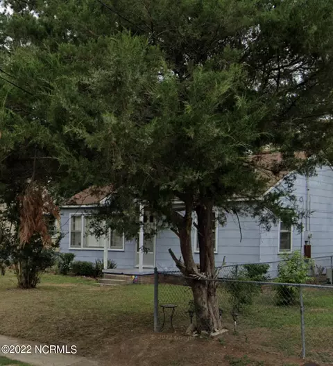 702 Dixon St, Kinston, NC 28501