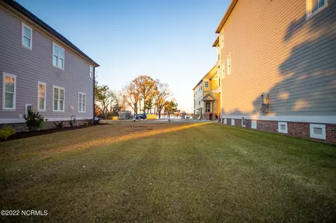 809 E Front St, New Bern, NC 28560 photo 6