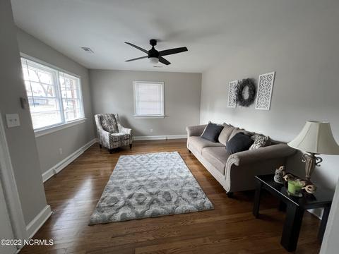 114 E 8th St, Washington, NC 27889 photo 8