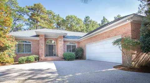 10 St Georges Dr, Pinehurst, NC 28374 photo 4