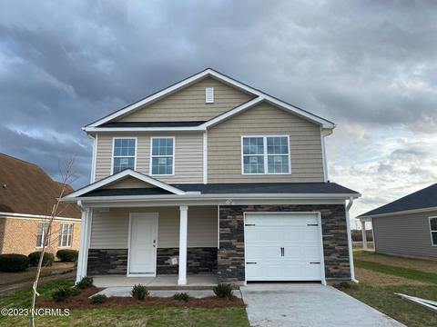 2002 Butterfield Ln, Kinston, NC 28504