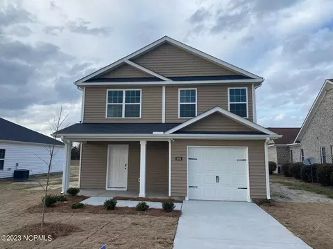 1909 Butterfield Ln, Kinston, NC 28504