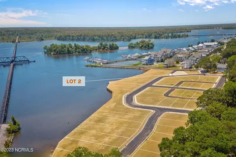 403 Front St, Washington, NC 27889 photo 3