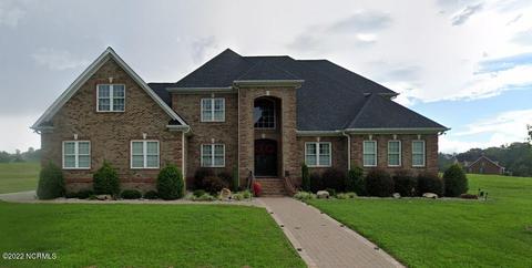 761 Rivers Edge Pkwy, Roanoke Rapids, NC 27870
