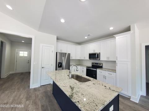540 Barber Rd, Boiling Spring Lakes, NC 28461 photo 10