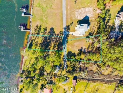 106 Waterway Dr, Beaufort, NC 28516