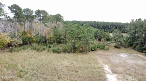 136 Garbacon Drive Dr, Beaufort, NC 28516