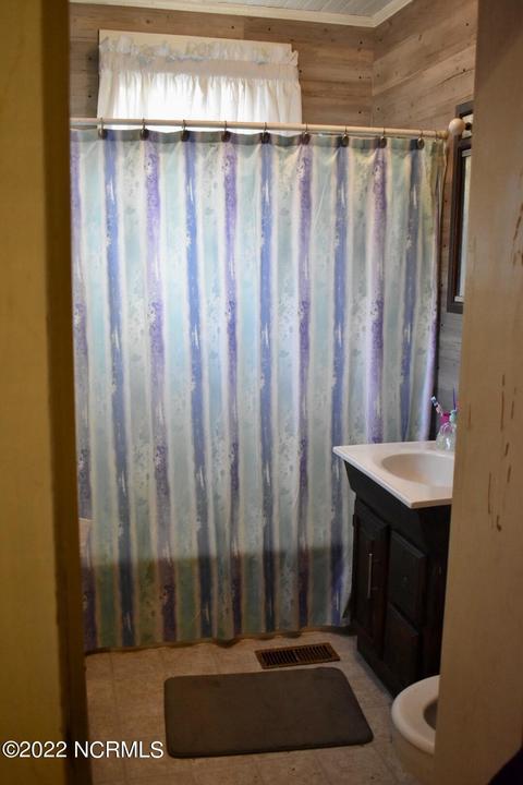 105 E Main St, Severn, NC 27877 photo 13