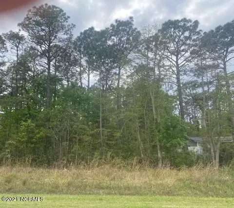 1388 Fifty Lakes Dr, Southport, NC 28461