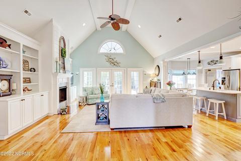 748 Royal Tern Dr, Hampstead, NC 28443 photo 14