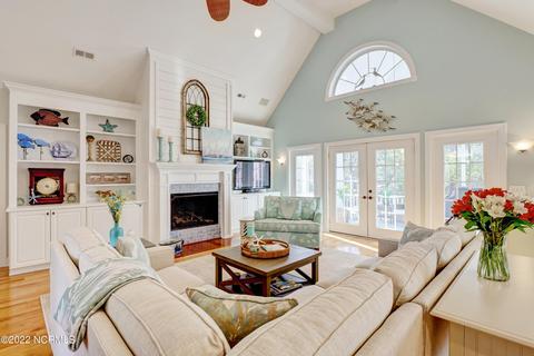 748 Royal Tern Dr, Hampstead, NC 28443 photo 15