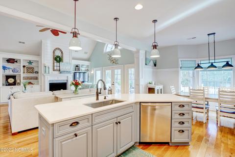 748 Royal Tern Dr, Hampstead, NC 28443 photo 21