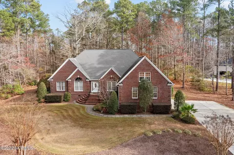 407 Rustic Ct, Pollocksville, NC 28573