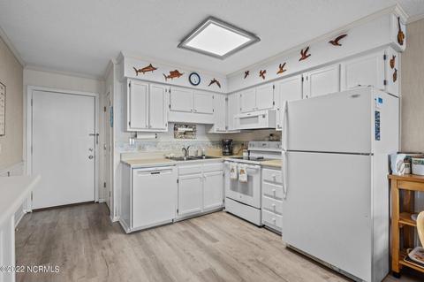 301 E Commerce Way Rd #231, Atlantic Beach, NC 28512 photo 4